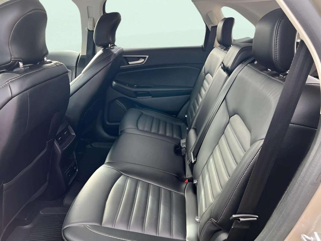 2018 Ford Edge - $15,995