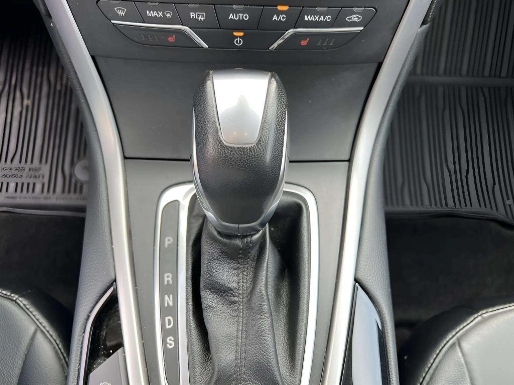 2018 Ford Edge - $15,995