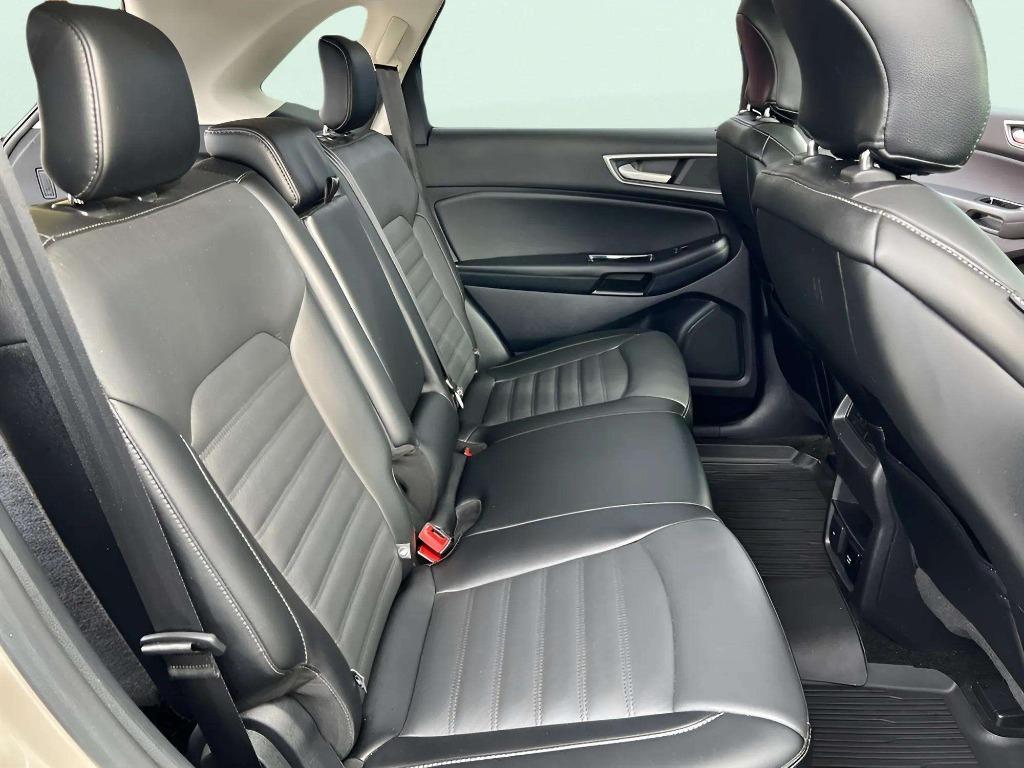 2018 Ford Edge - $15,995