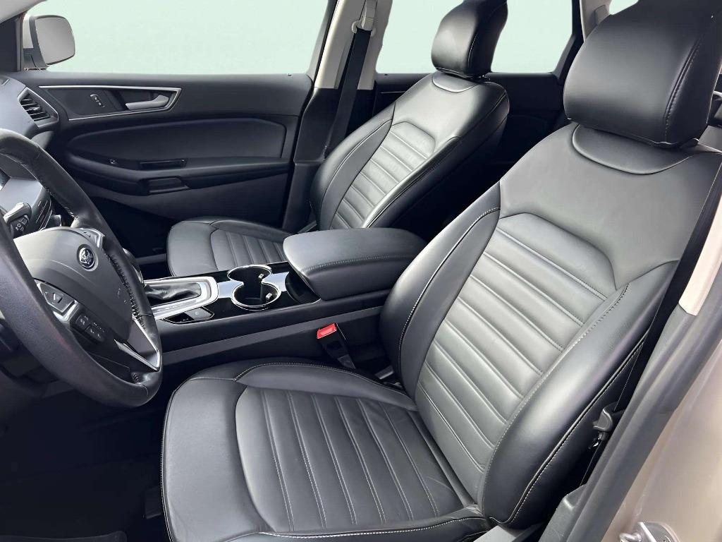 2018 Ford Edge - $15,995
