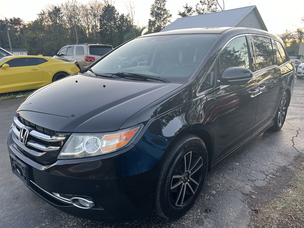 2016 Honda Odyssey Touring photo