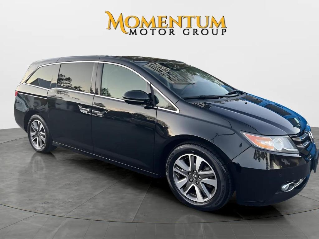 2016 Honda Odyssey - $14,995