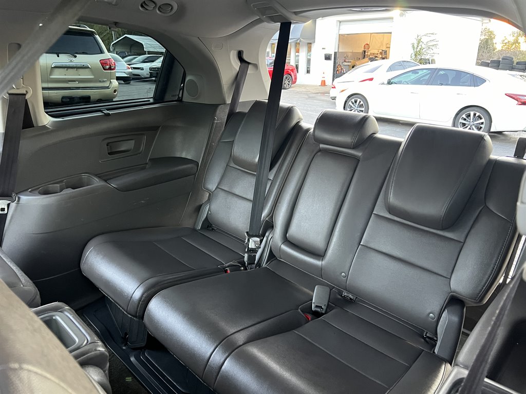 2016 Honda Odyssey Touring photo