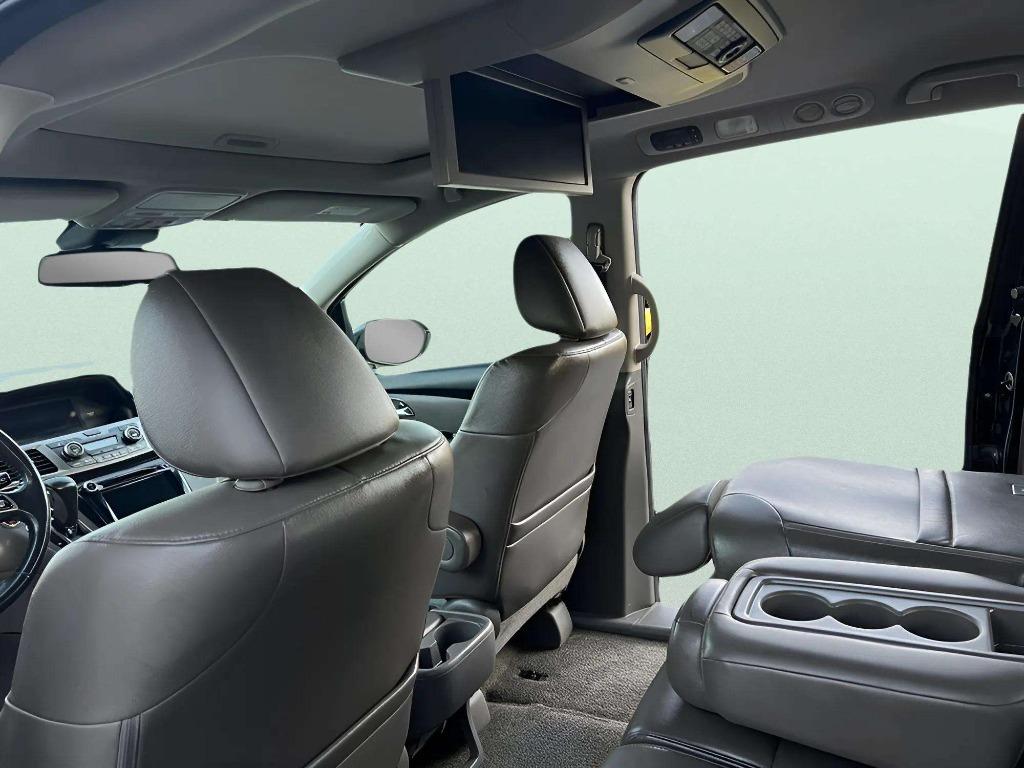 2016 Honda Odyssey - $14,995