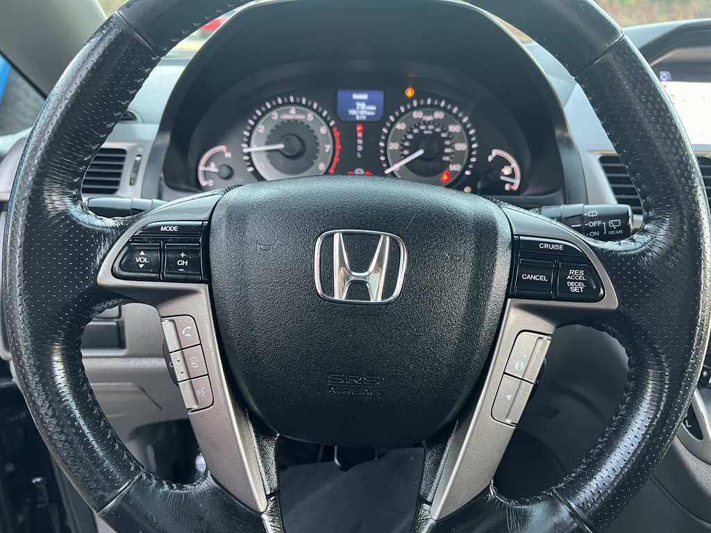 2016 Honda Odyssey Touring photo