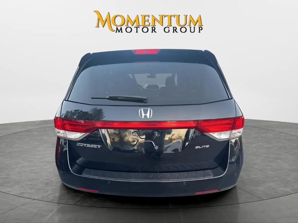 2016 Honda Odyssey - $14,995