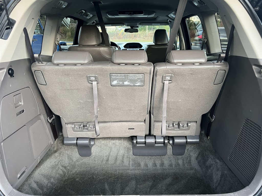 2016 Honda Odyssey Touring photo