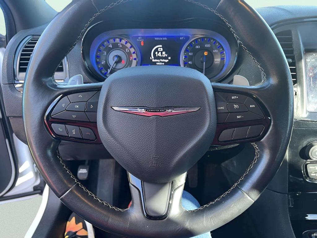 2019 Chrysler 300 - $21,995