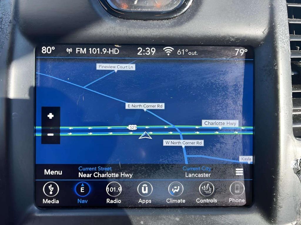 2019 Chrysler 300 - $21,995