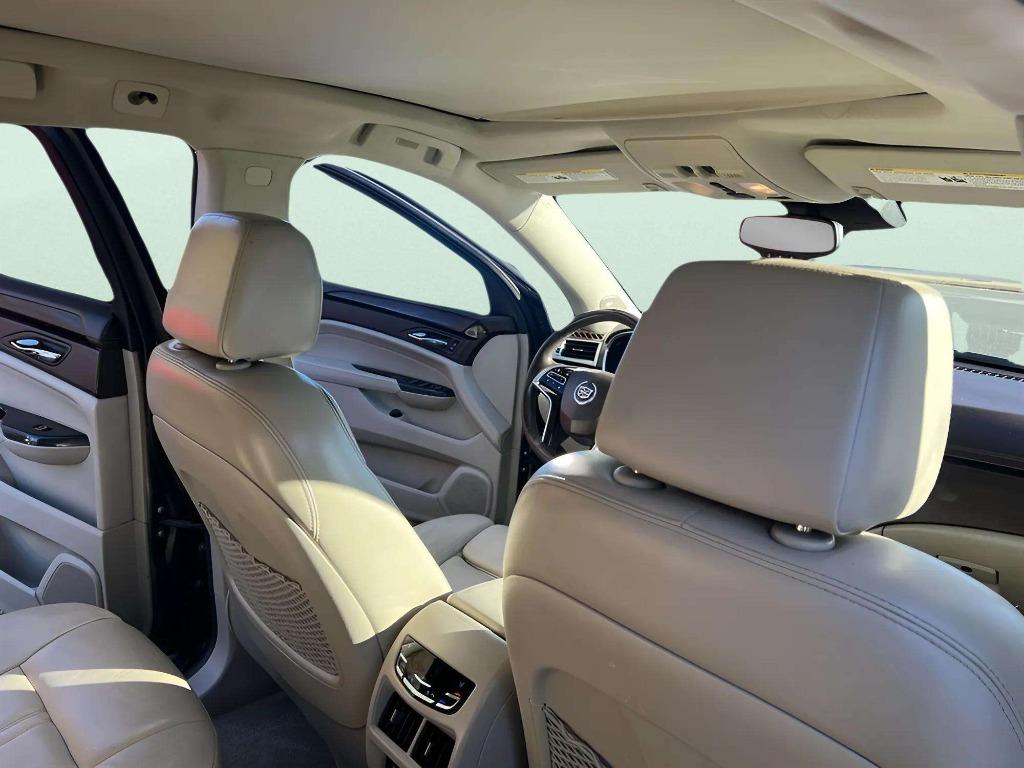 2016 Cadillac SRX - $15,900