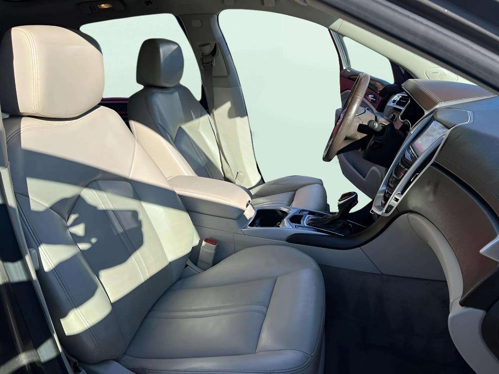 2016 Cadillac SRX - $15,900