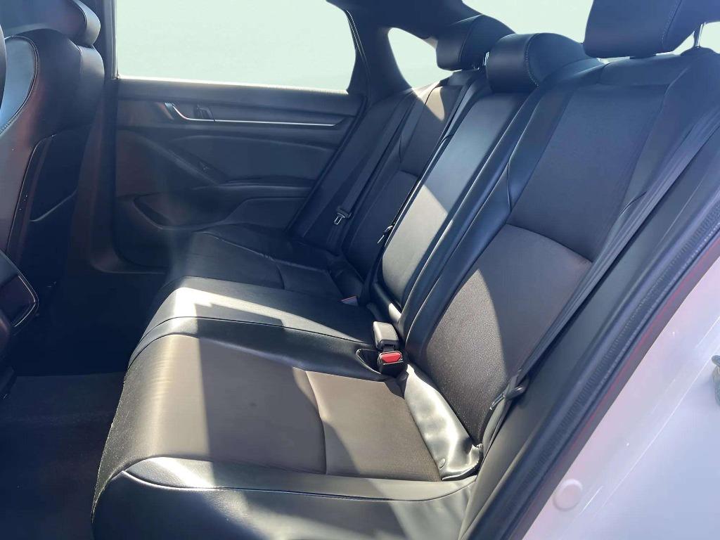 2018 Honda Accord - $16,995