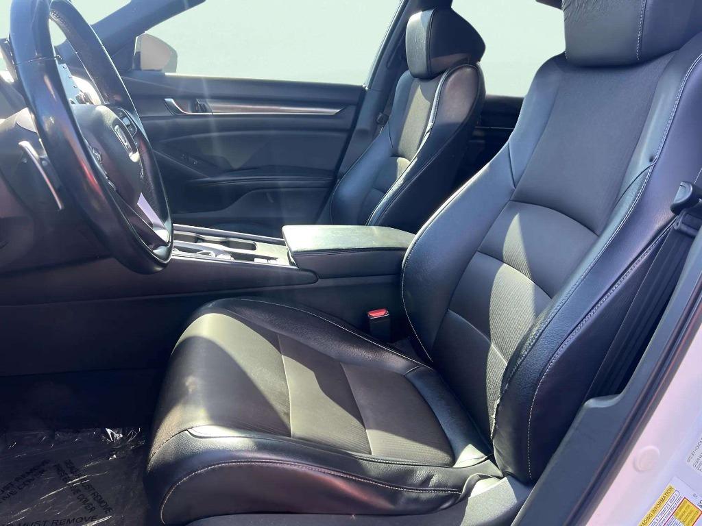 2018 Honda Accord - $16,995