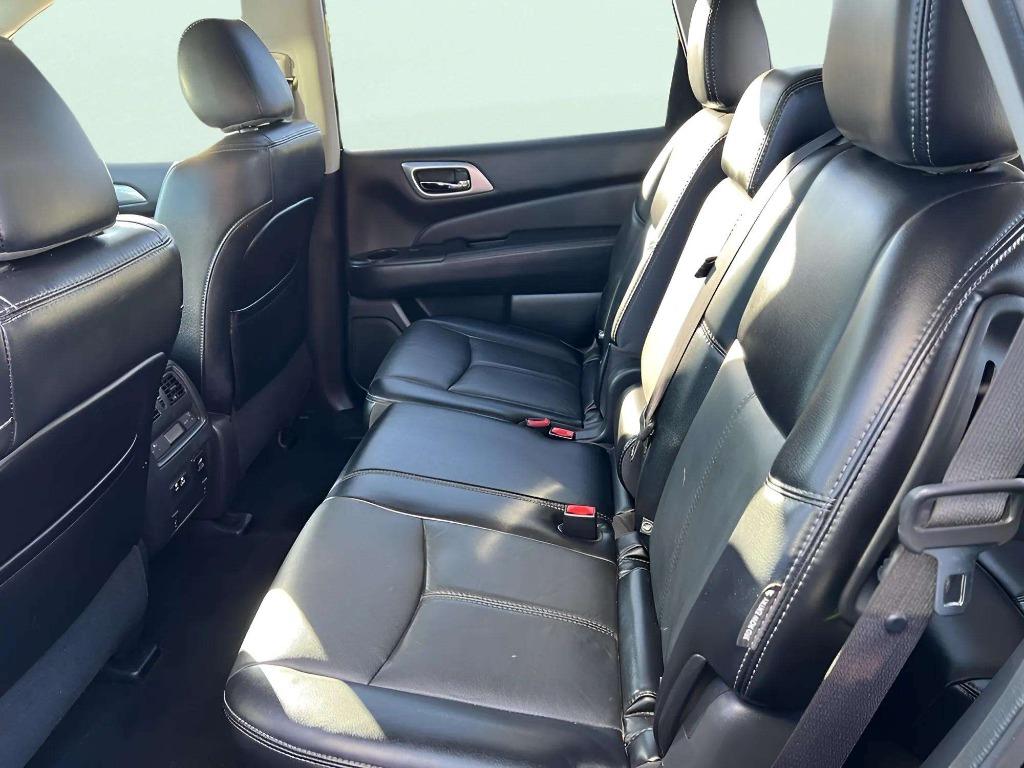 2020 Nissan Pathfinder - $19,995