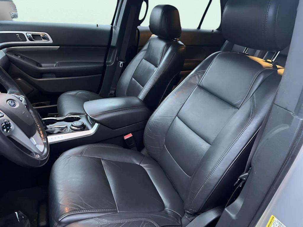 2015 Ford Explorer - $10,995