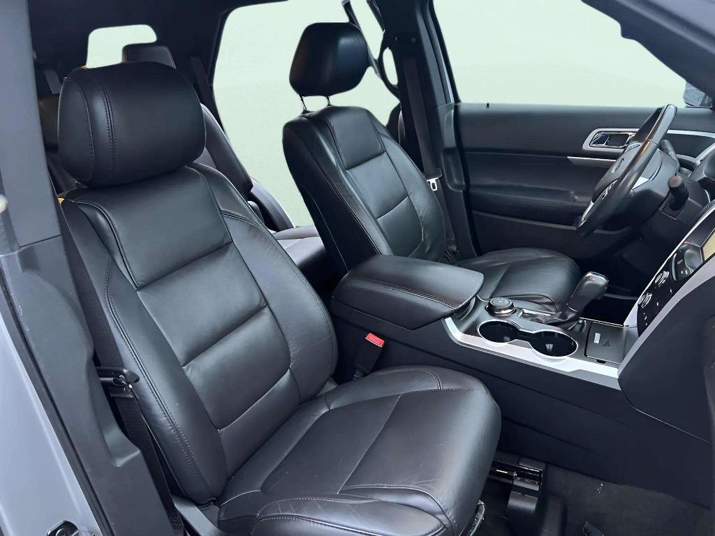 2015 Ford Explorer - $10,995