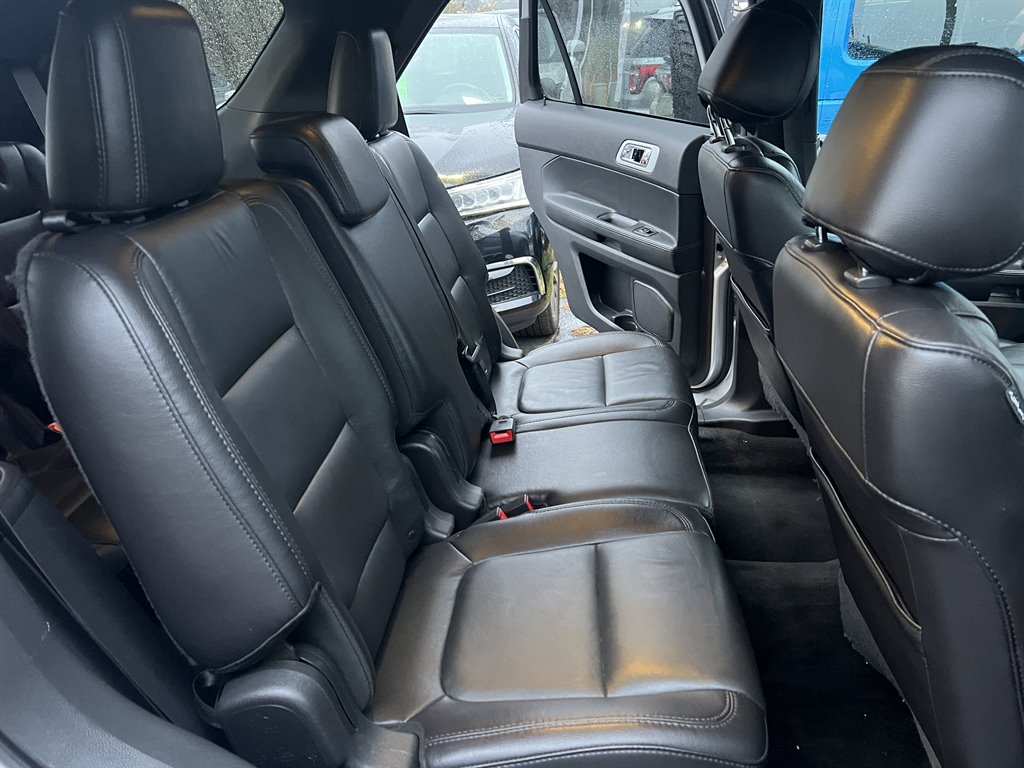 2015 Ford Explorer XLT photo