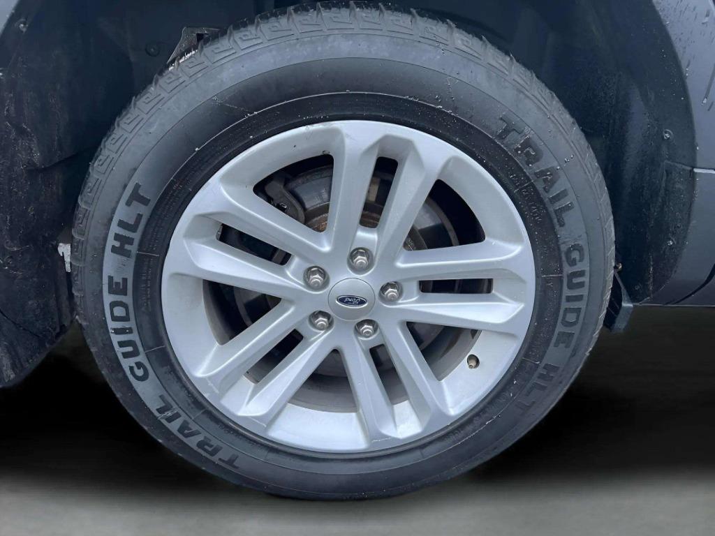 2015 Ford Explorer - $10,995
