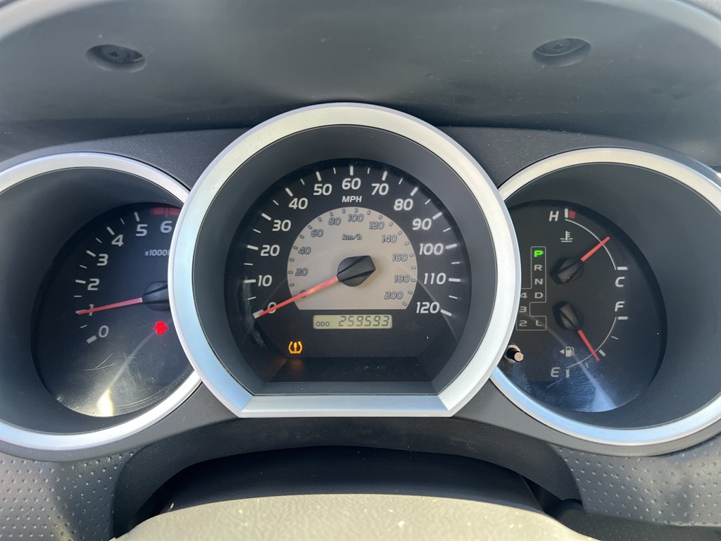 2006 Toyota Tacoma V6 photo