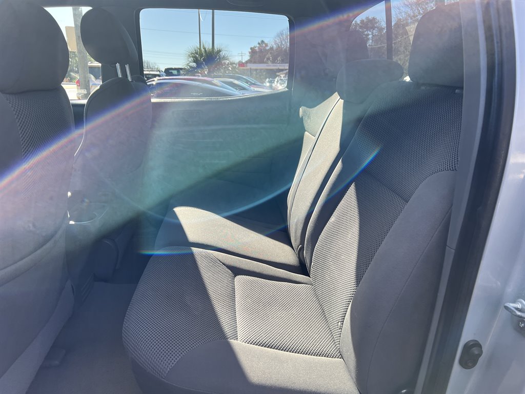 2006 Toyota Tacoma V6 photo