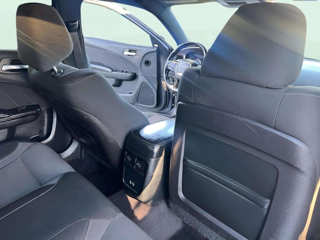 2016 Dodge Charger - $17,995
