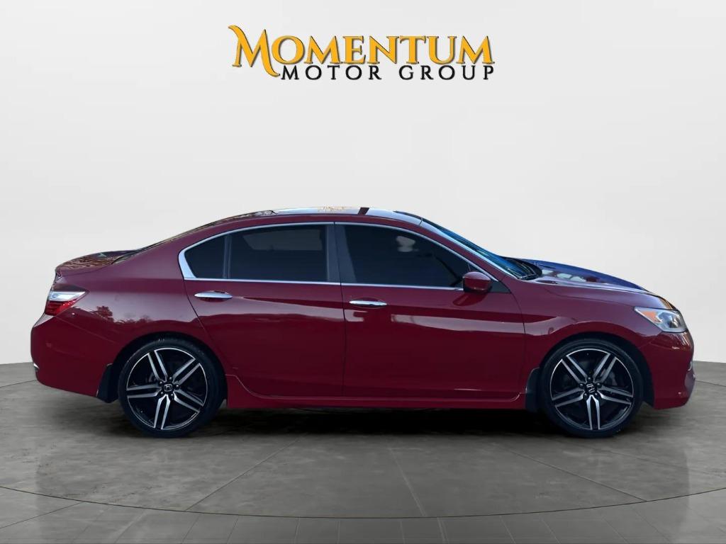 2017 Honda Accord - $16,995
