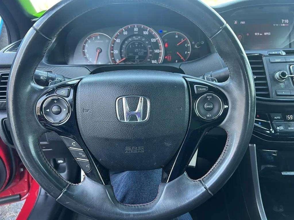 2017 Honda Accord - $16,995