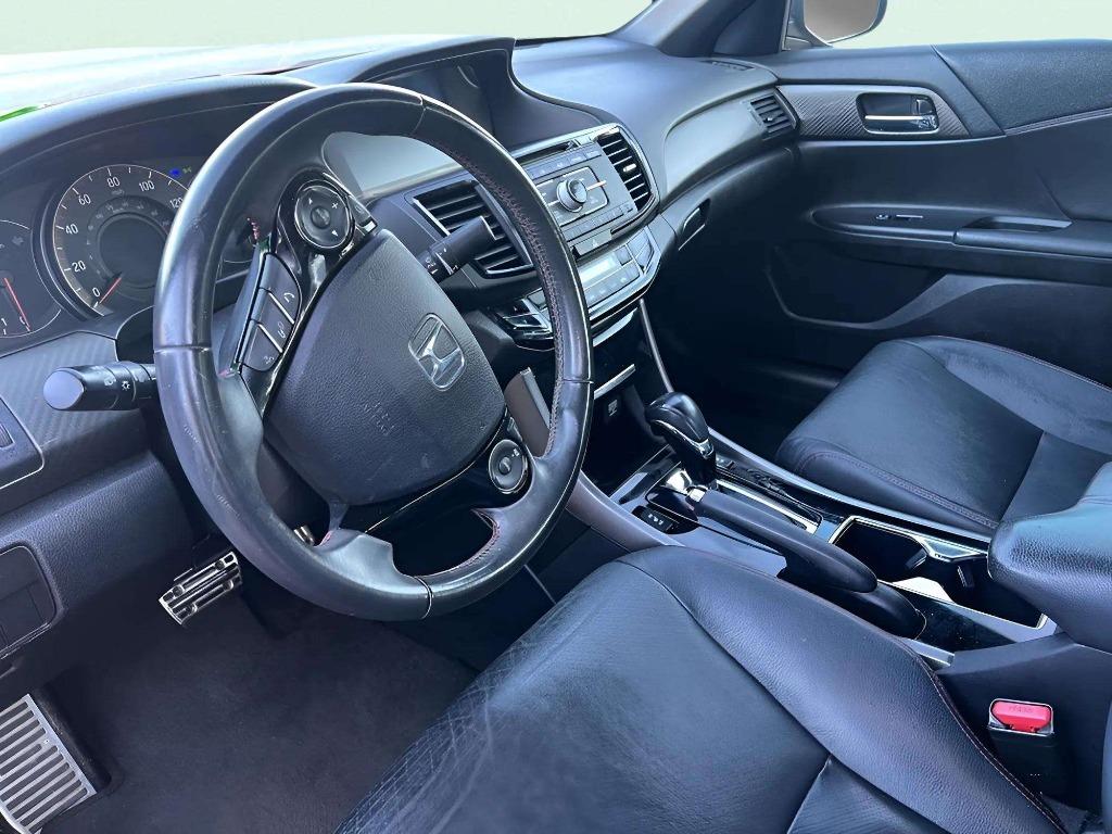 2017 Honda Accord - $16,995