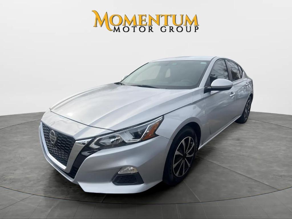 2019 Nissan Altima - $11,995