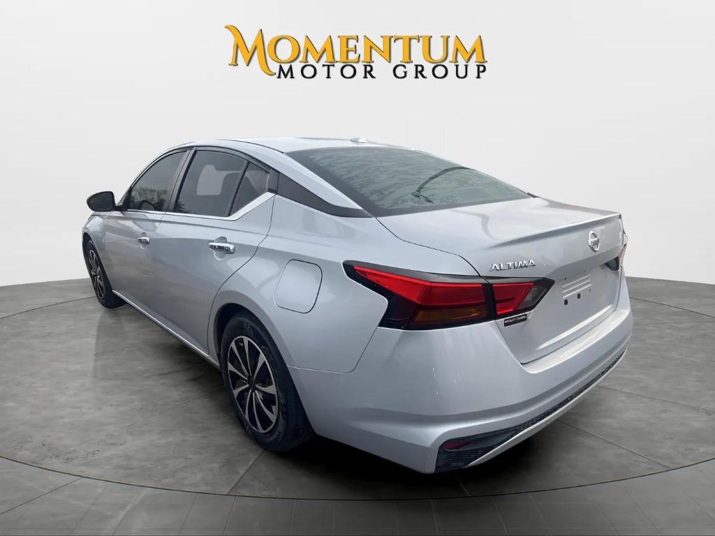 2019 Nissan Altima - $11,995