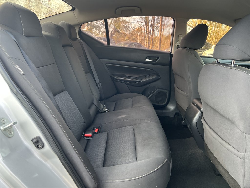 2019 Nissan Altima - $11,995