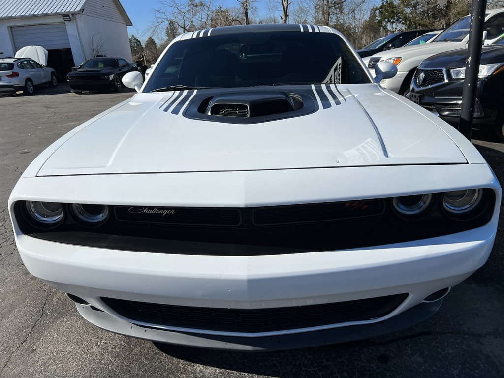2016 Dodge Challenger R/T photo