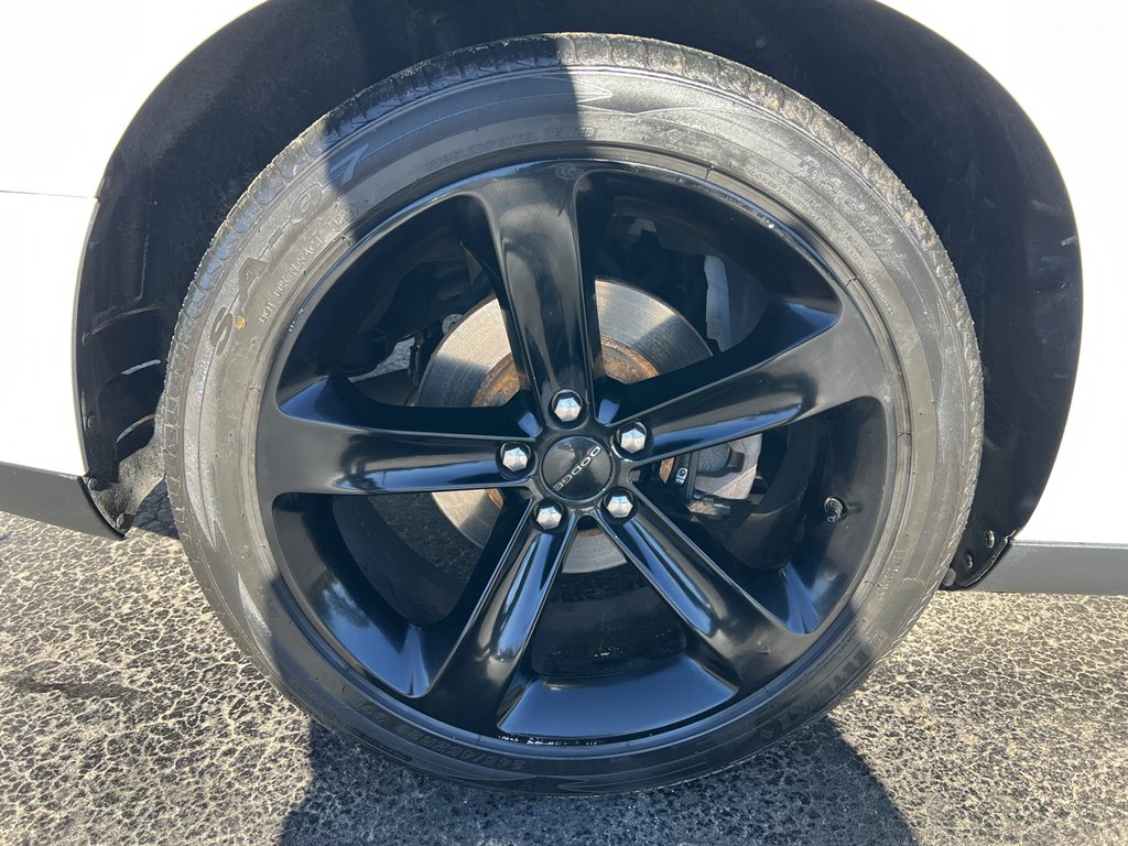 2016 Dodge Challenger R/T photo