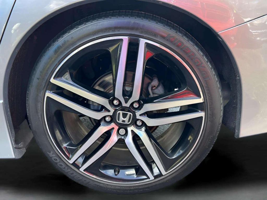 2017 Honda Accord - $13,995