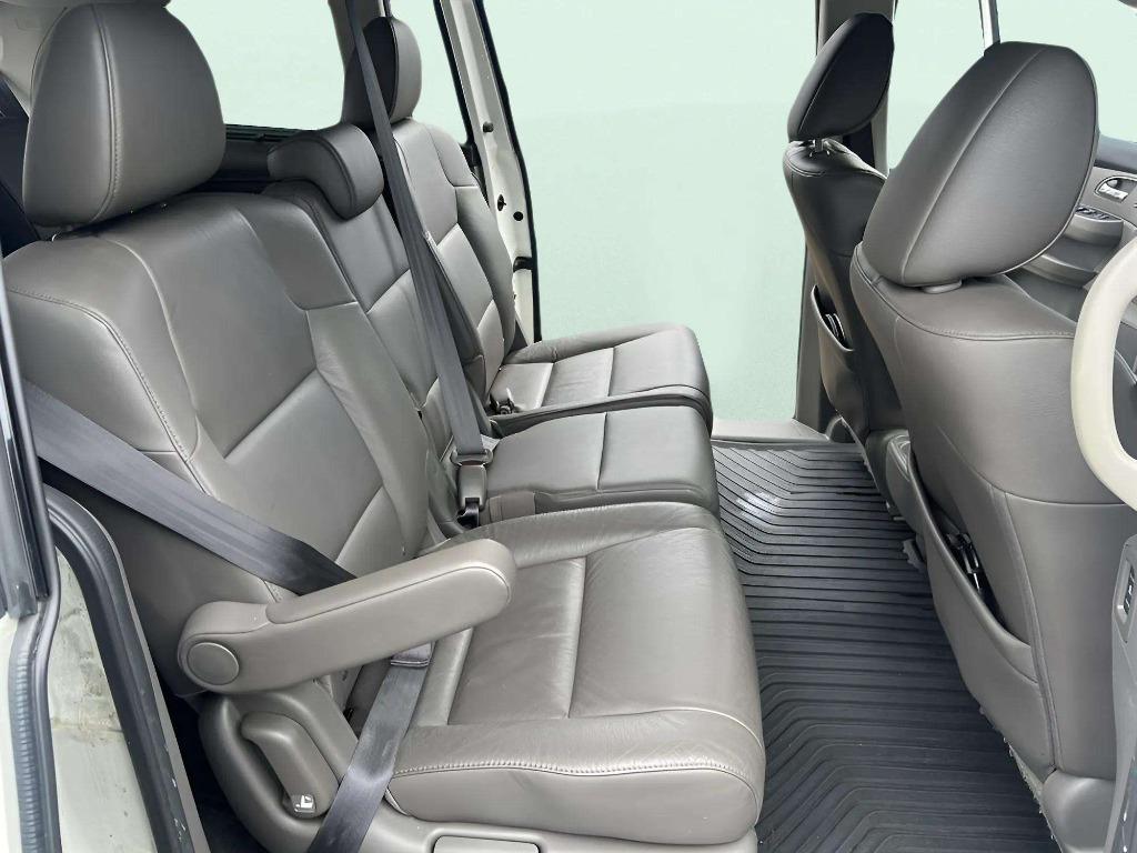 2016 Honda Odyssey - $15,995
