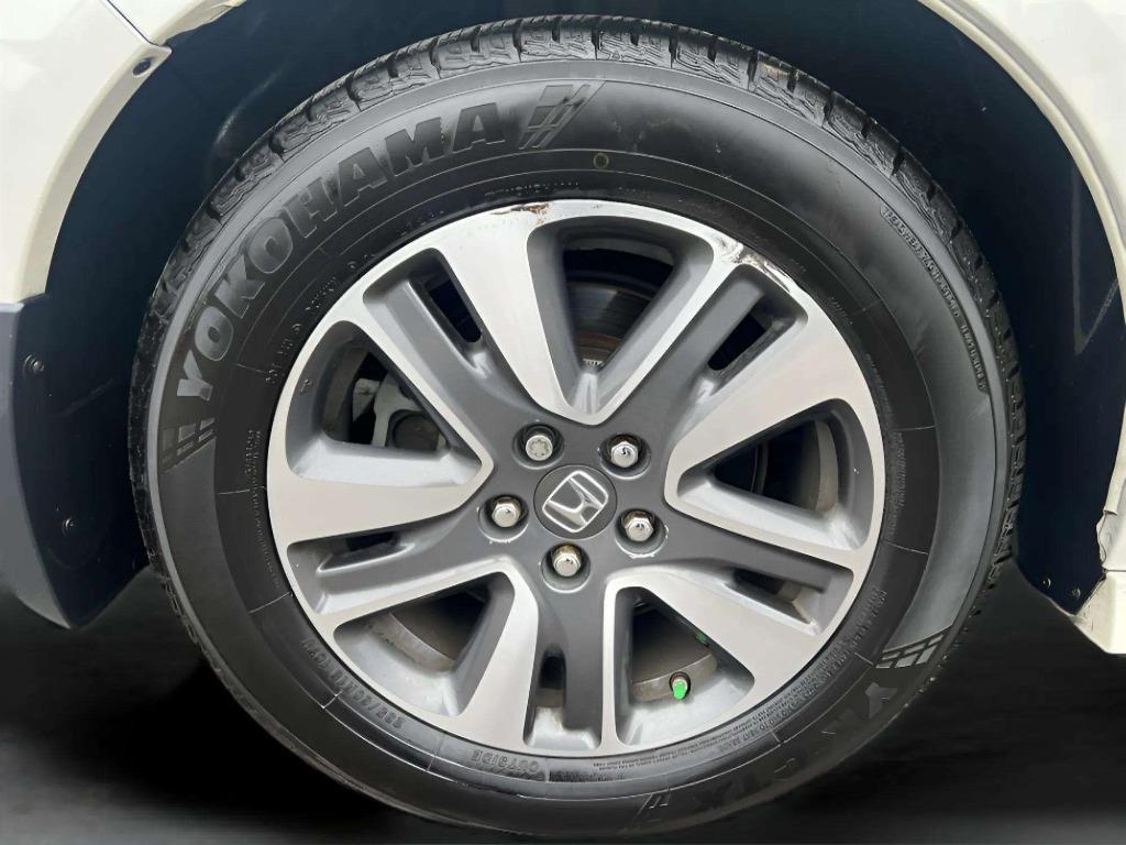 2016 Honda Odyssey - $15,995