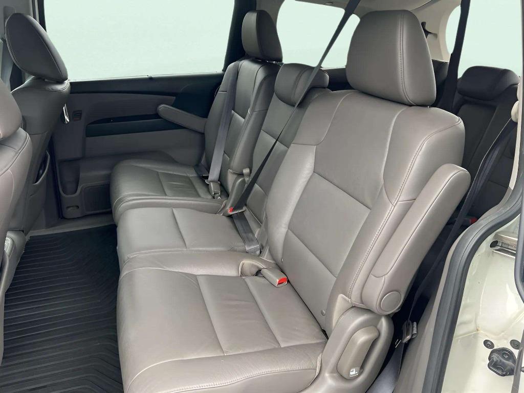 2016 Honda Odyssey - $15,995