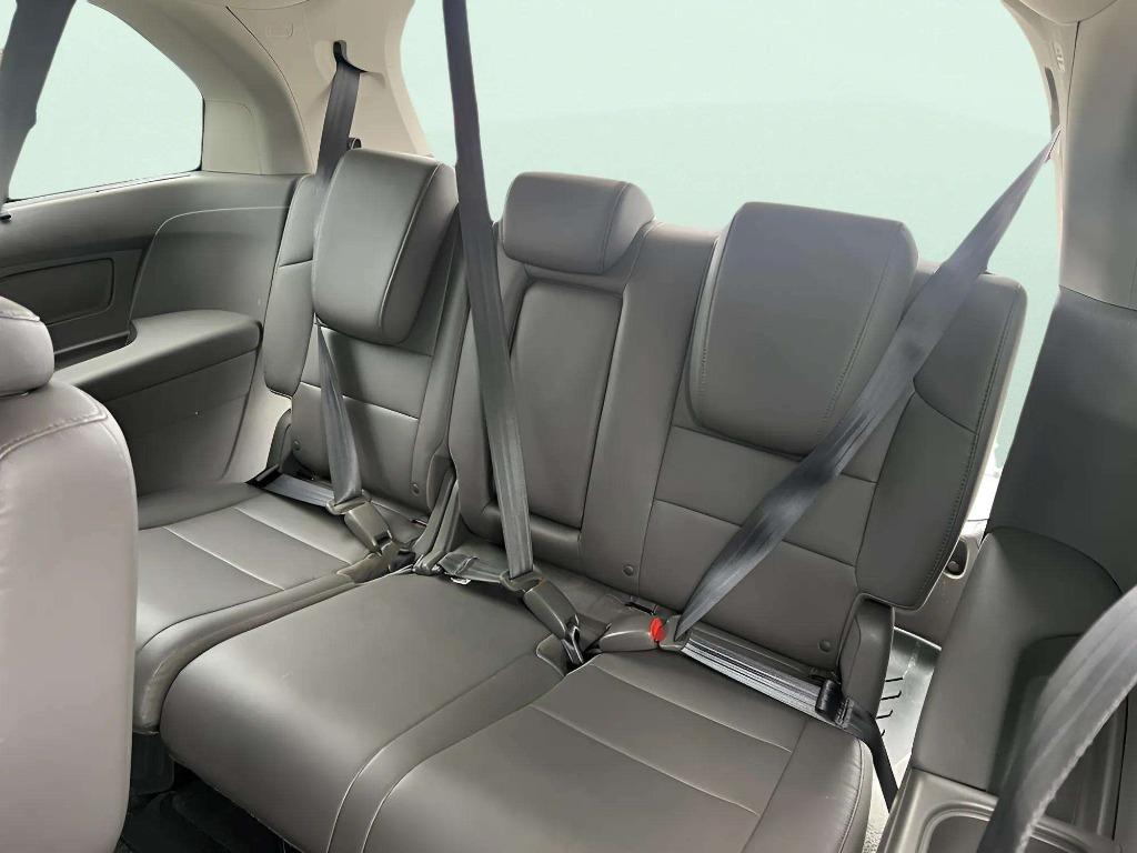 2016 Honda Odyssey - $15,995