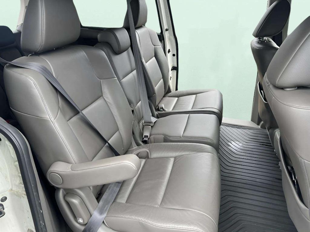 2016 Honda Odyssey - $15,995