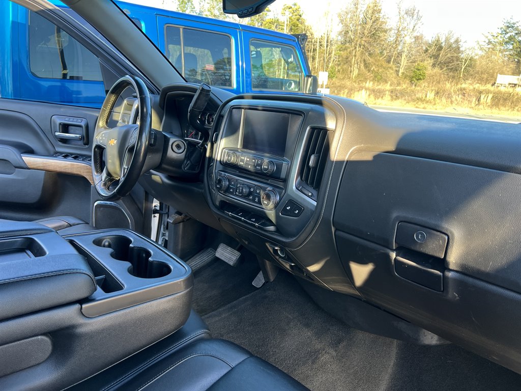 2018 Chevrolet Silverado 1500 LTZ Z71 photo