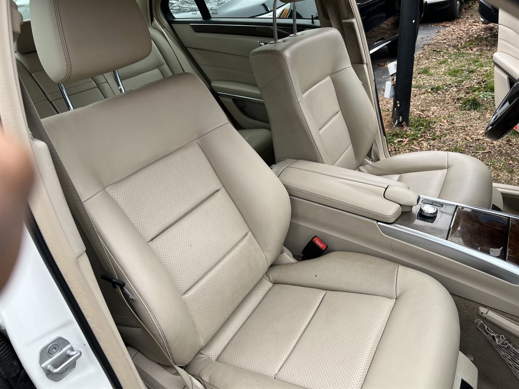 2014 Mercedes-Benz E-Class E350 4MATIC Sport photo