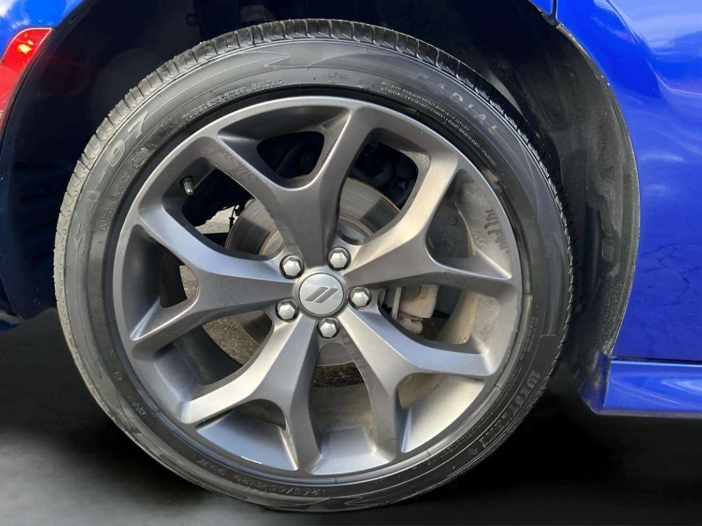 2019 Dodge Charger - $16,995