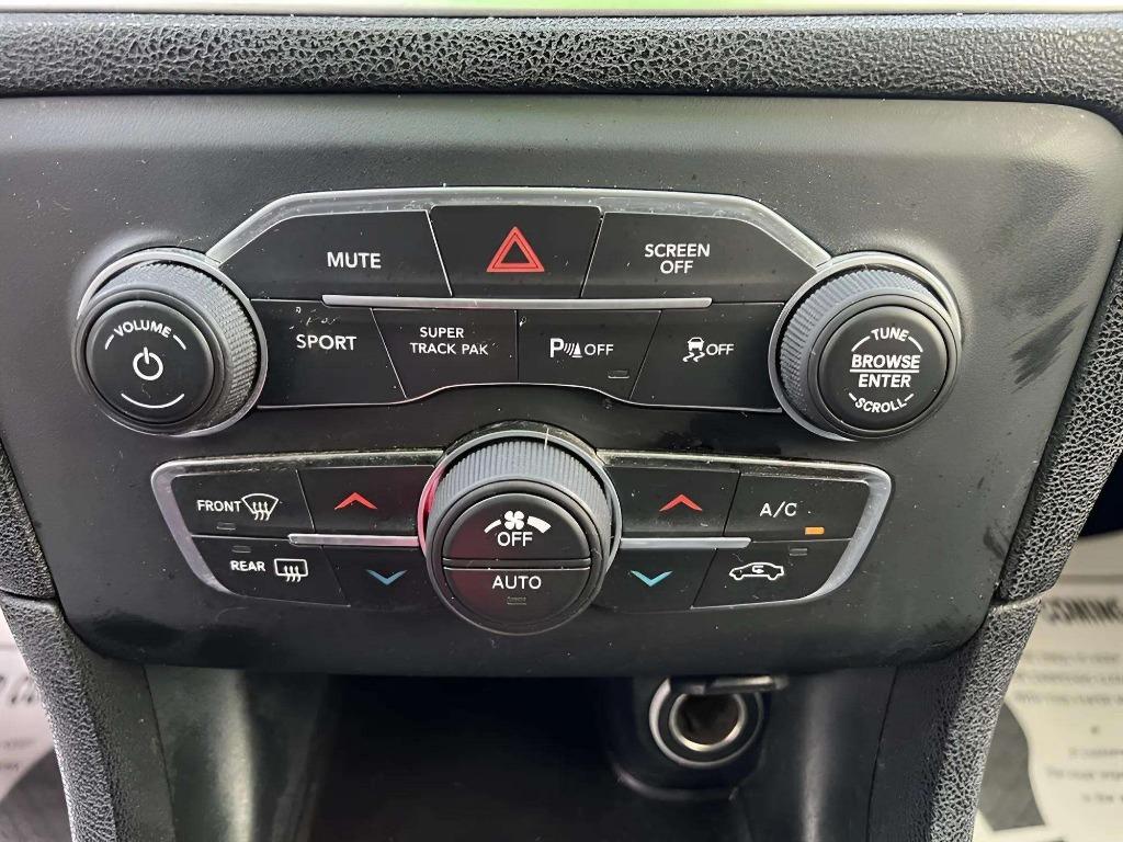 2019 Dodge Charger - $16,995