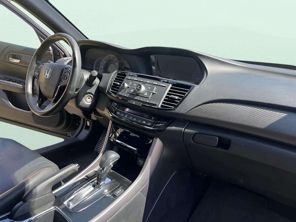 2017 Honda Accord - $18,995