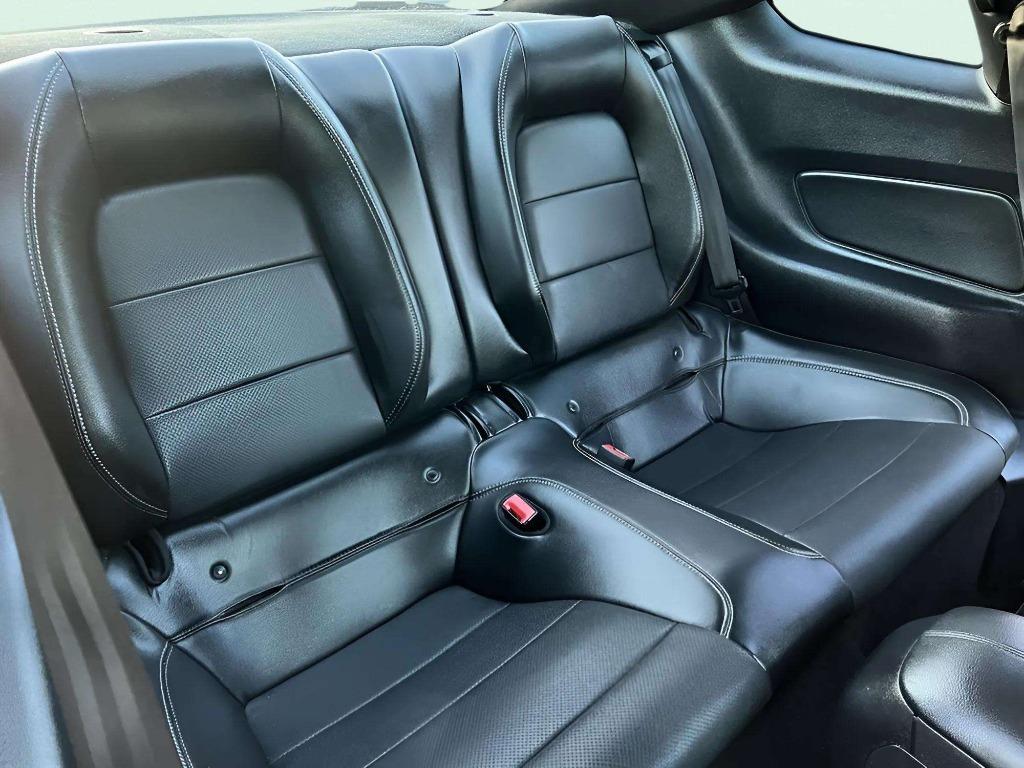 2019 Ford Mustang - $17,995