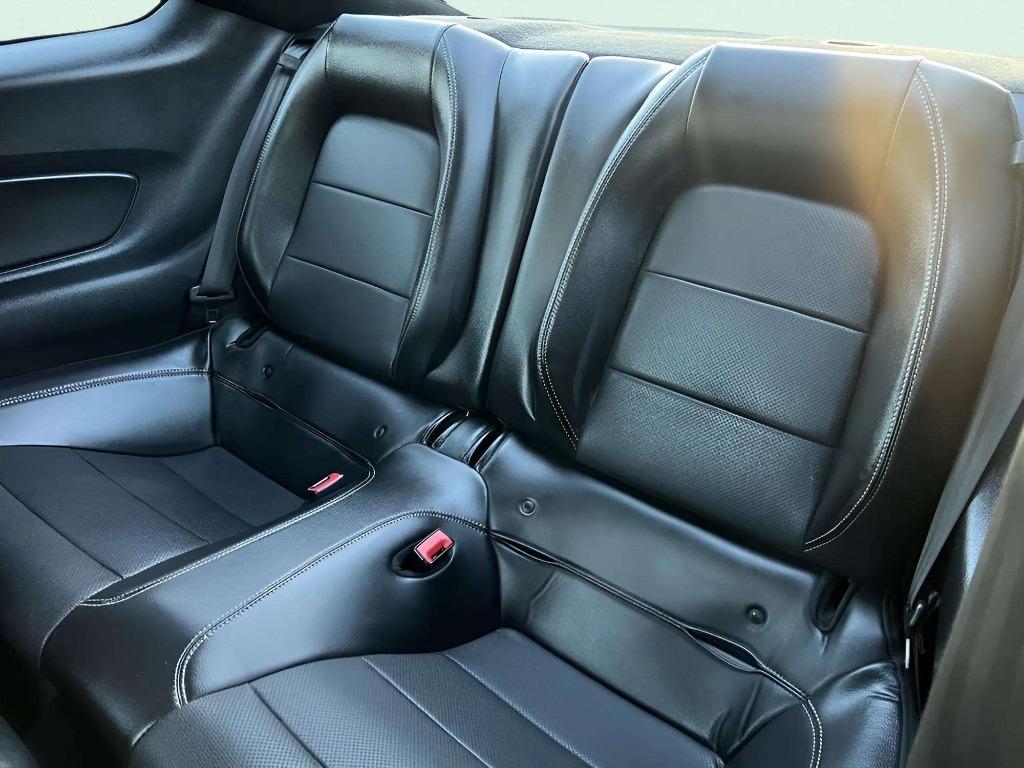 2019 Ford Mustang - $17,995