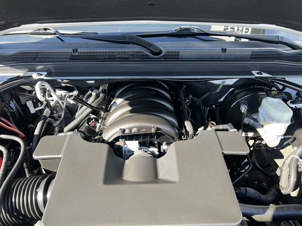 2019 Chevrolet Tahoe LT photo