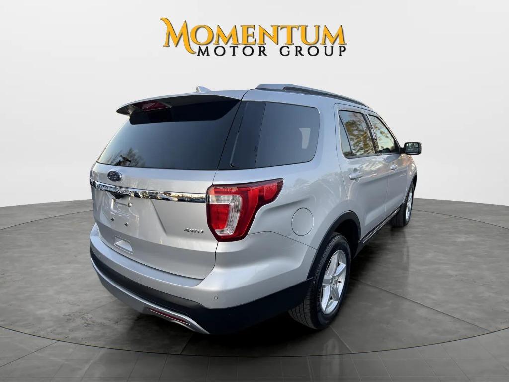 2016 Ford Explorer - $9,995