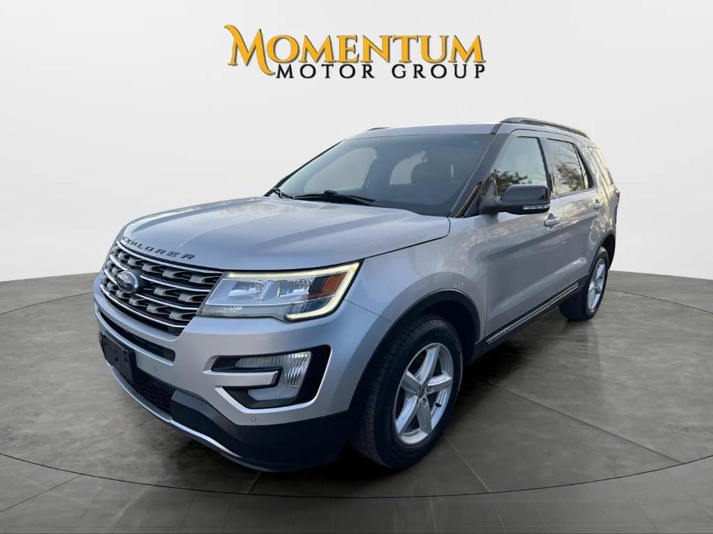 2016 Ford Explorer - $9,995