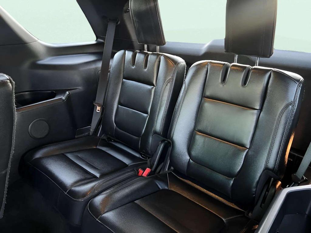 2016 Ford Explorer - $9,995